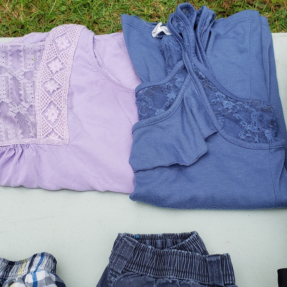 MOVING SALE! Lot of 9 women's tops size large
